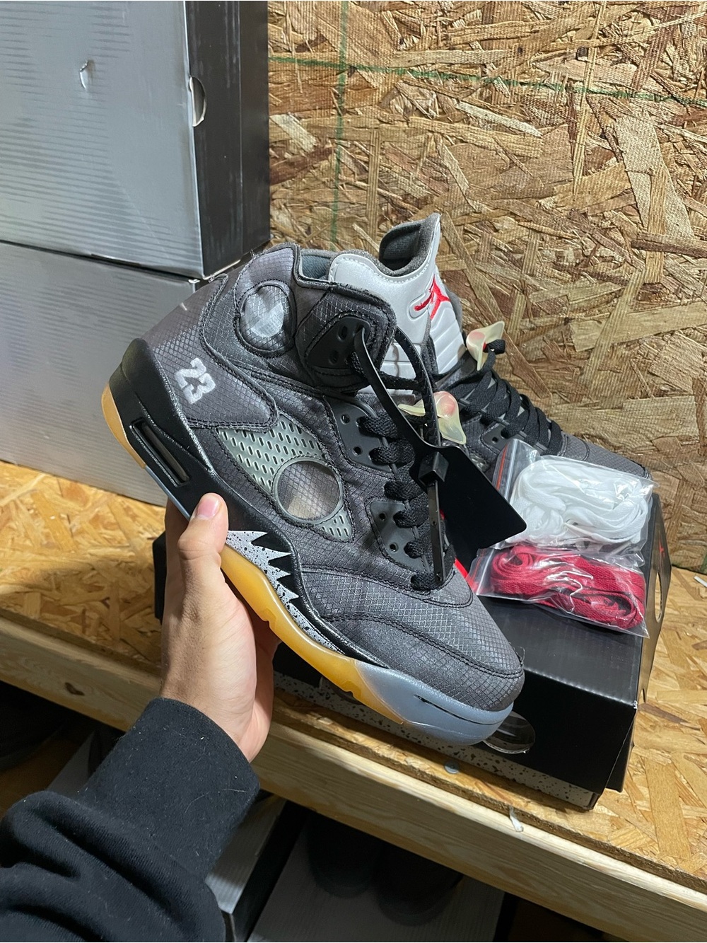 Air Jordan 5 Retro OFF-WHITE “Muslin”